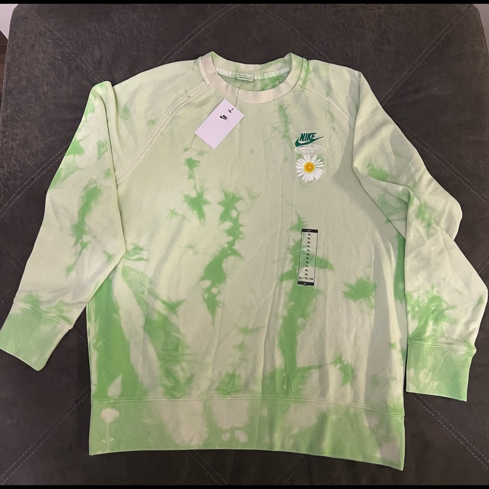 Nike Green and Cream Tie-Dye Sweater - Picture 2 of 5